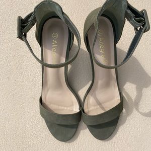 Women’s High Chunky Heel Sandals